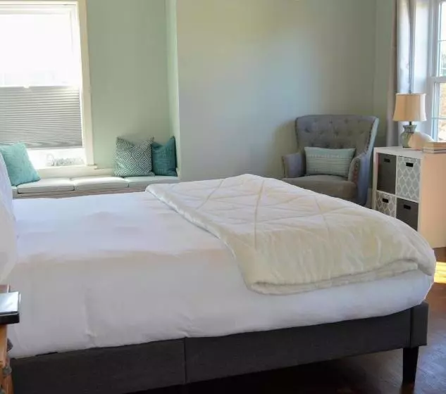 ベッドアンドブレックファースト Wood Manor Guest House