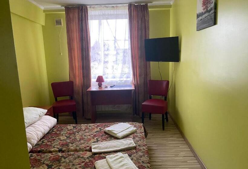 ホテル готель клен