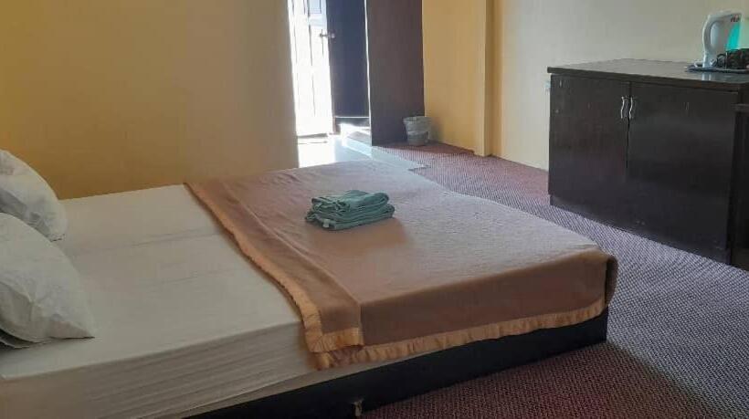 Hotel Alia Tiara River And Beach Resort