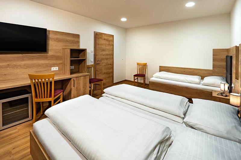 فندق Penker Wirt Zimmer Bank