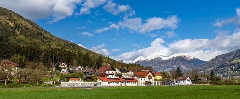 فندق Penker Wirt Zimmer Bank