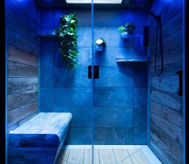 Hotelli Rien Que Nous