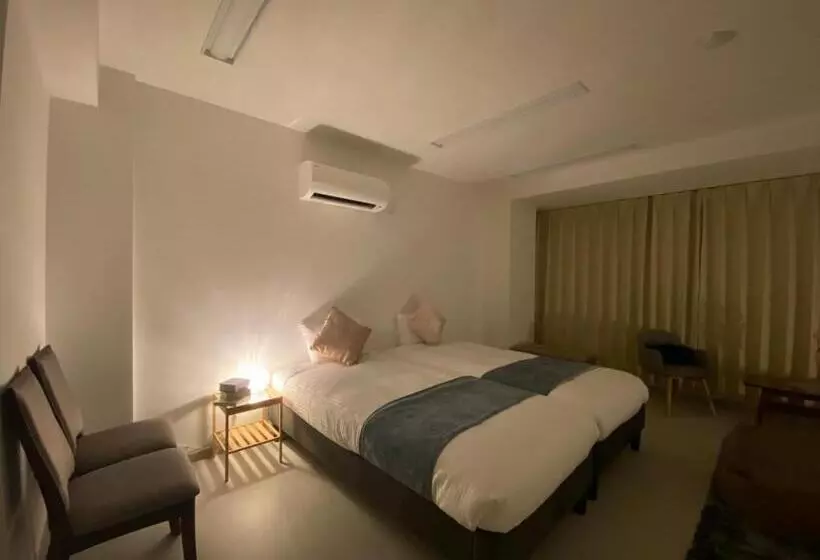 Hotelli The Moon Atami