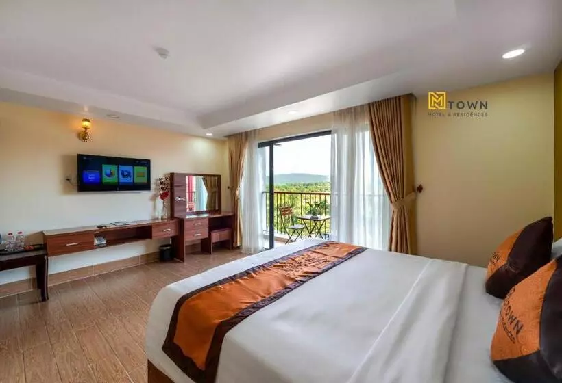 Luxy Park Hotel & Apartments   Mtown
