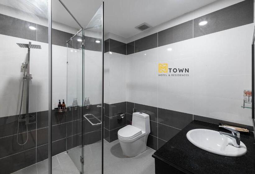 Luxy Park Hotel & Apartments   Mtown