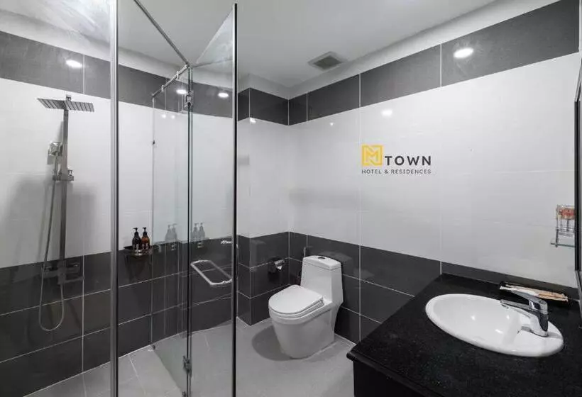 Luxy Park Hotel & Apartments   Mtown