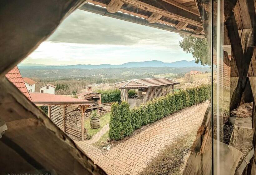 پانسیون Hay Barn Unique Experience Visole