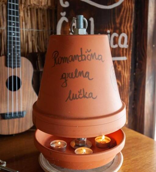 پانسیون Hay Barn Unique Experience Visole