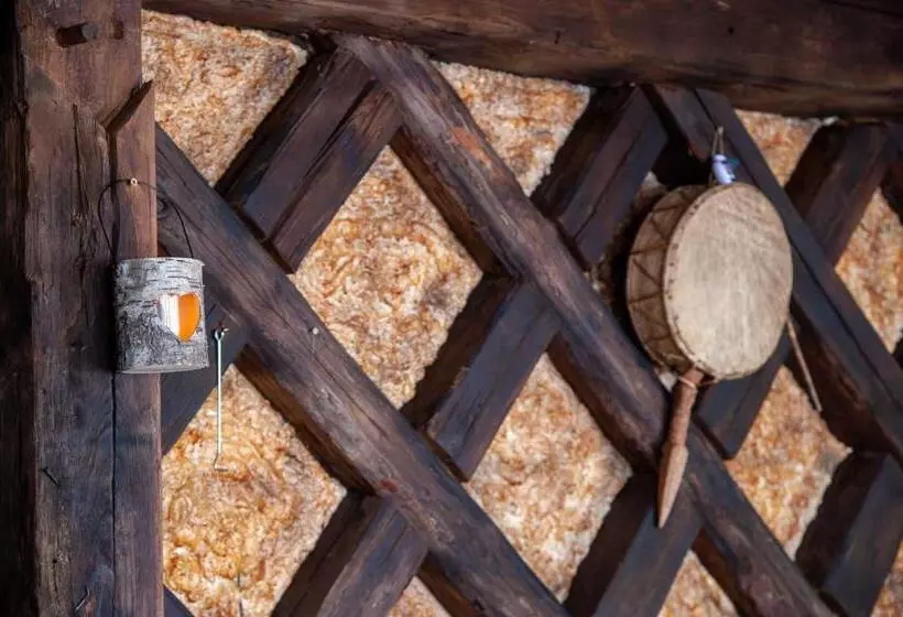 پانسیون Hay Barn Unique Experience Visole