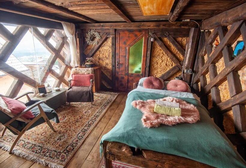 پانسیون Hay Barn Unique Experience Visole