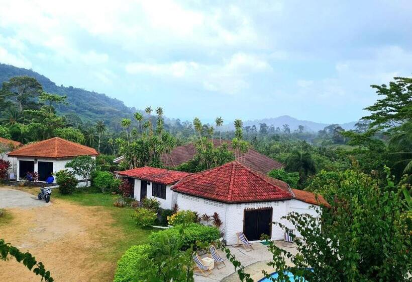 بنسيون La Casa Bianca Samui