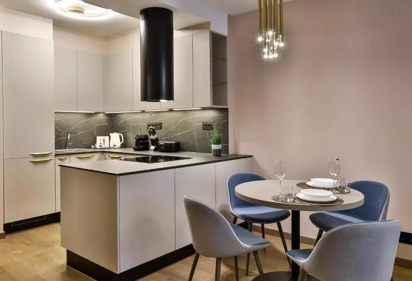 Sun Hill Luxury Suites