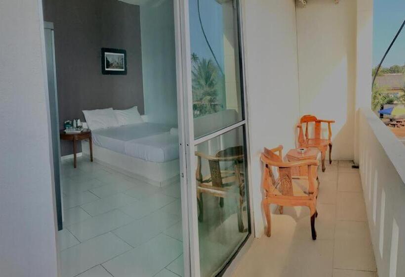 فندق صغير Aqil Beach Inn