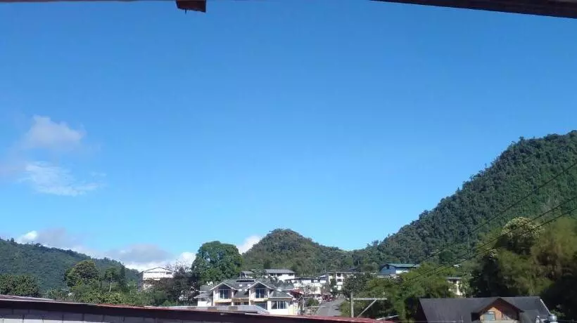 Aracari Inn Mindo