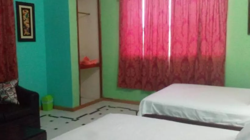 Aracari Inn Mindo