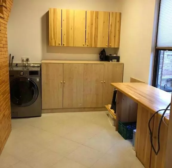 تختخواب و صبحانه River View Villas