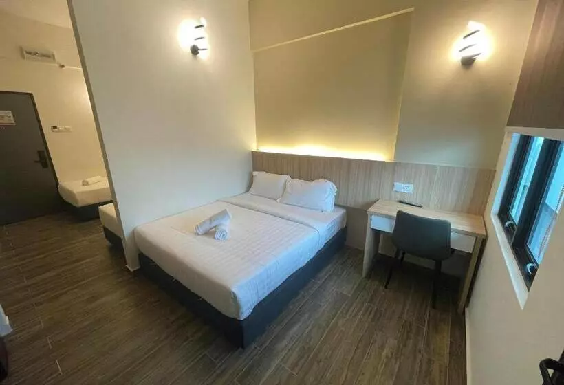 Dj Citi Plaza Hotel & Suites