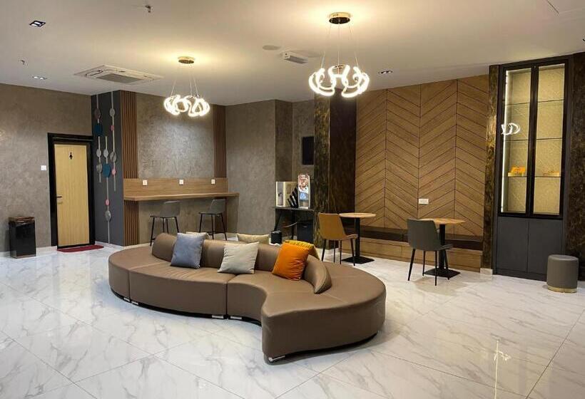 Dj Citi Plaza Hotel & Suites