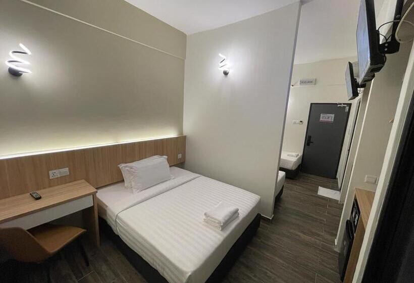 Dj Citi Plaza Hotel & Suites