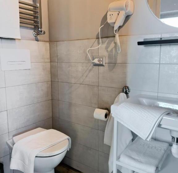 Отель Agriturismo Riva Mondina