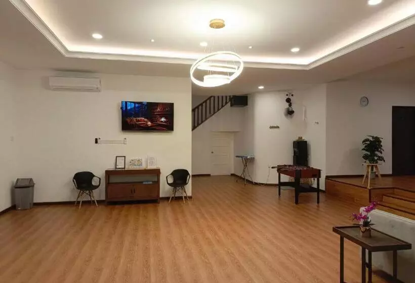 هتل Lestari Inn Residence