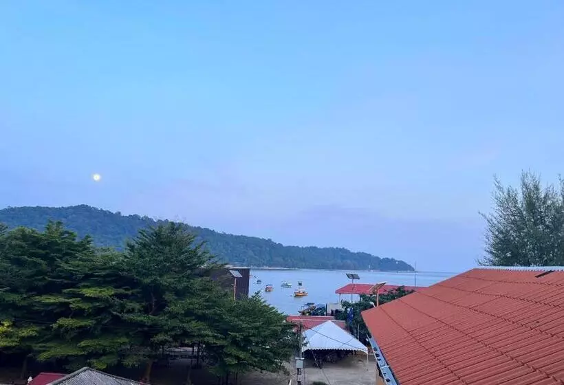 Hotelli Perhentian Suria