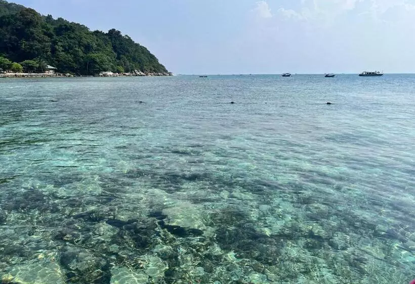 Hotelli Perhentian Suria