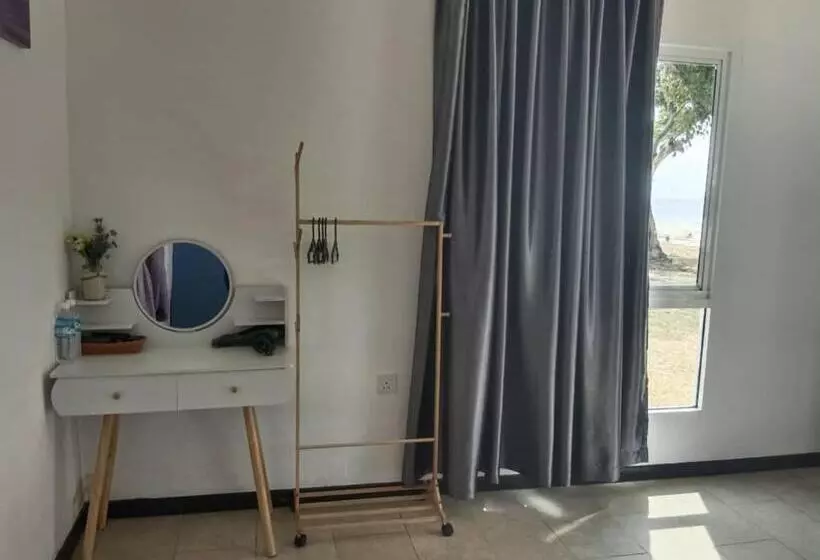 ホテル Pom Pom Celebes Beach Resort邦邦岛西里伯斯度假村