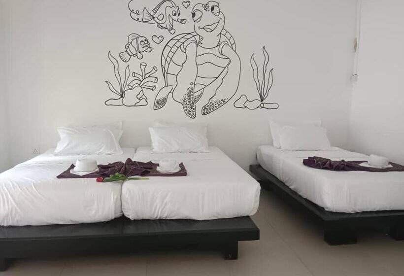 فندق Pom Pom Celebes Beach Resort邦邦岛西里伯斯度假村