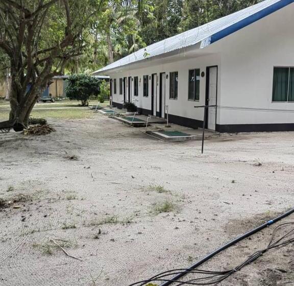 فندق Pom Pom Celebes Beach Resort邦邦岛西里伯斯度假村