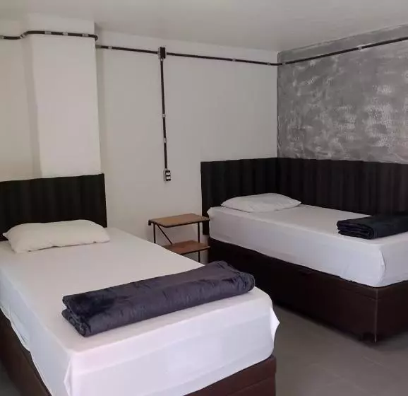 Hotelli Pousada   Hostel Central