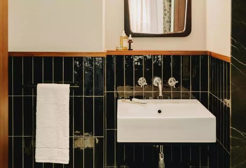 هتل The Hoxton Vienna