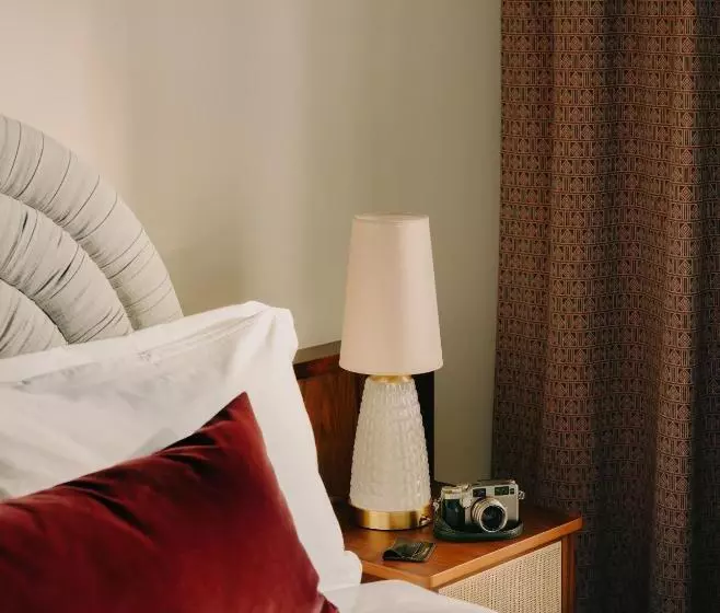 هتل The Hoxton Vienna