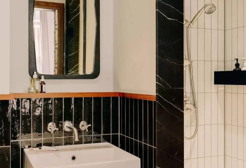 هتل The Hoxton Vienna