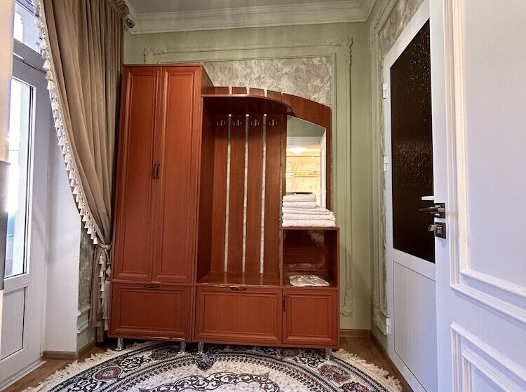 פנסיון Guest House Comfort