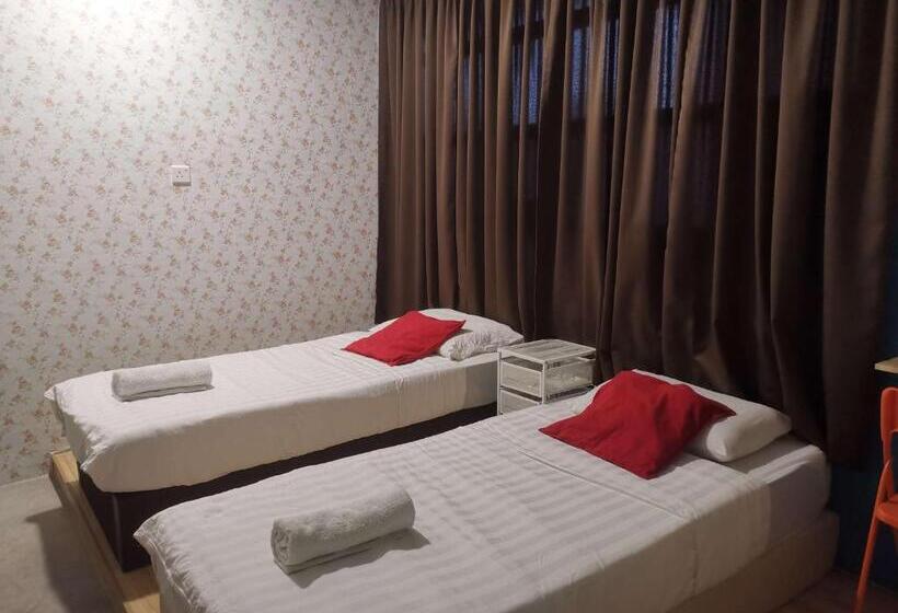 پانسیون Wayton Express