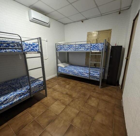 هاستل Acho Rancho