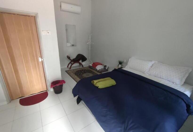 Hostel Cahaya Roomstay