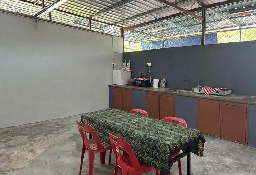 فندق صغير Rhu Dormitory