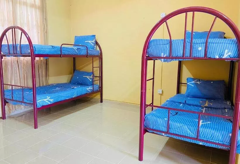 ユースホステル Rhu Dormitory