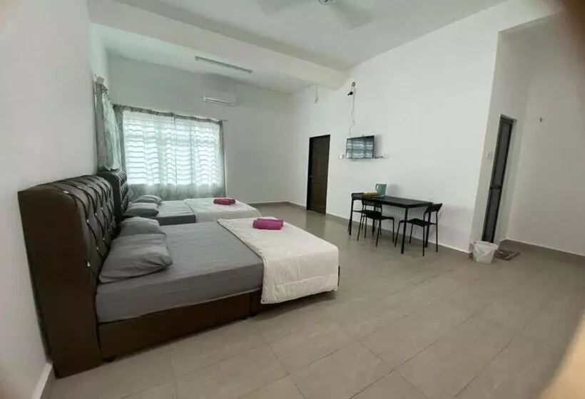 ユースホステル Roomstay Gemilang