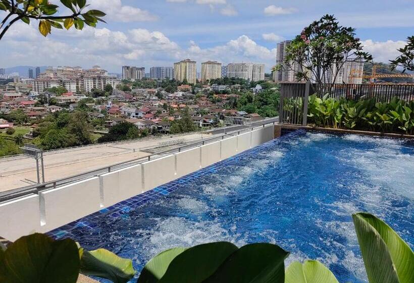 Datum Jelatek Sky Residence Klcc Skyring Linked To Lrt And Mall