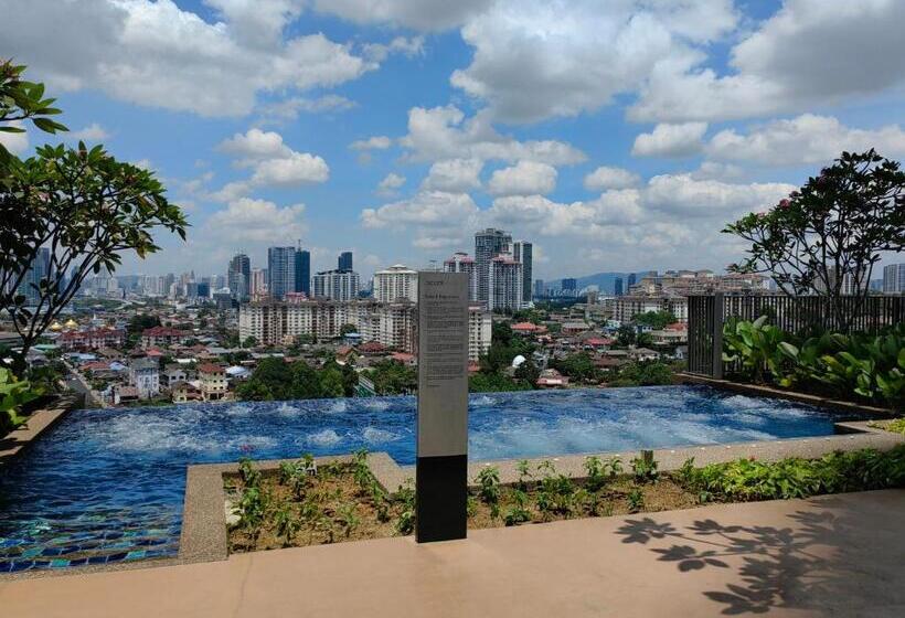 Datum Jelatek Sky Residence Klcc Skyring Linked To Lrt And Mall