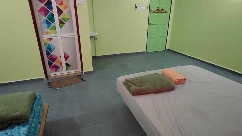 胶囊酒店 Kuala Nerus