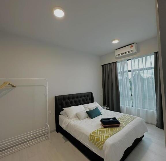 Jesselton Quay By The Vacation Stay