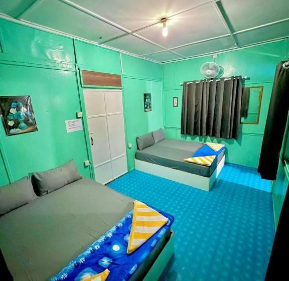 פנסיון Khafii Village