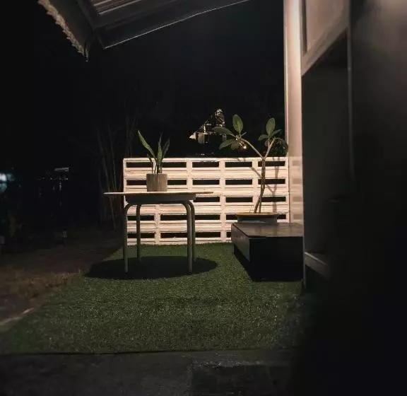پانسیون Rumapoko Guesthouse