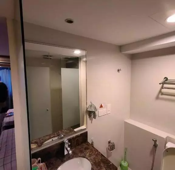 Stay In Kay Kay Hotel Suite At South China Sea Place Suite