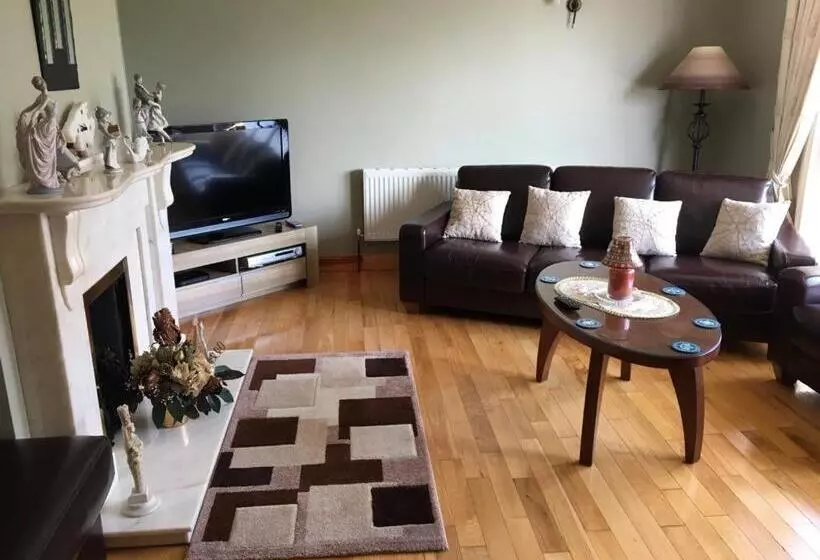 ベッドアンドブレックファースト Colmán House