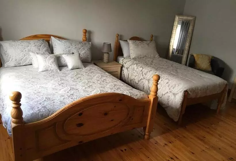 ベッドアンドブレックファースト Colmán House